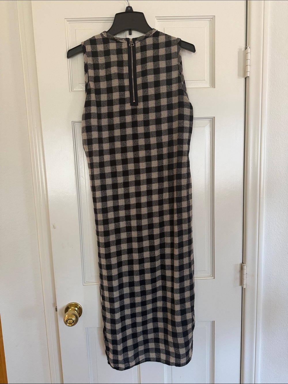 James Perse Black and Tan Sleeveless Ruched Plaid Midi Dress - Picture 3 of 5